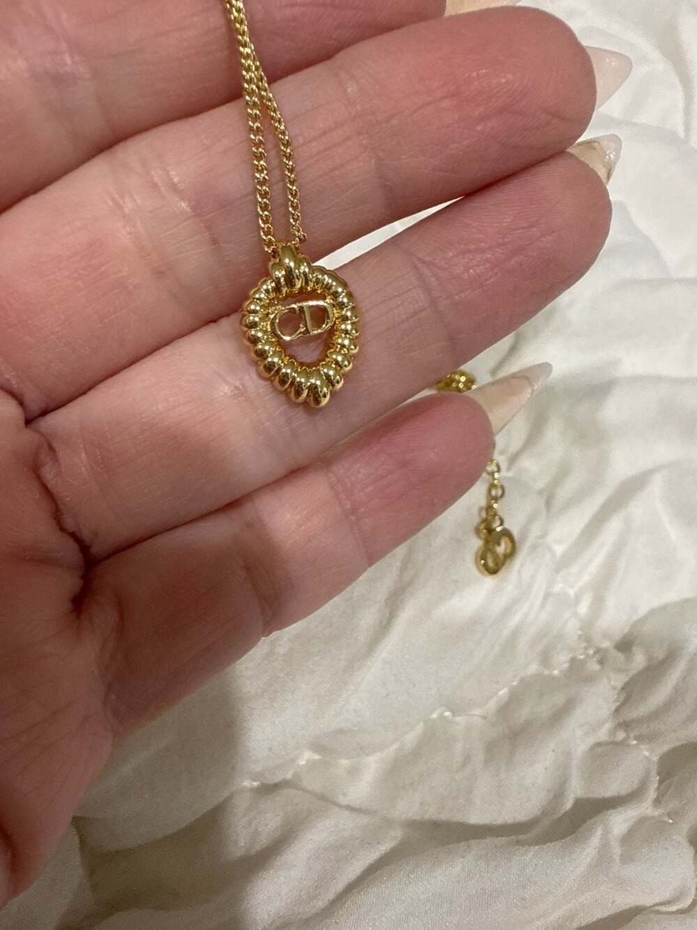 Christian Dior Vintage CD Logo Twisted Heart Charm Necklace - Picture 2 of 5